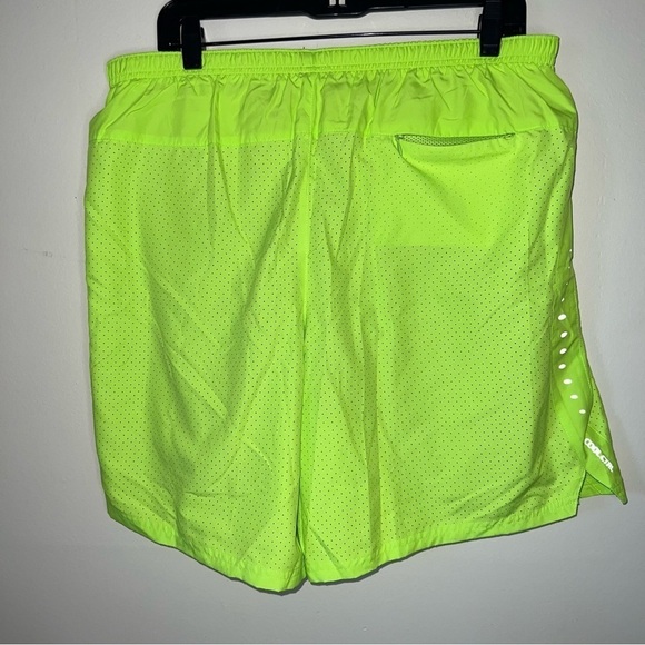 Champion Men’s Performance Running Shorts Neon Yellow Size XL - Picture 3 of 11